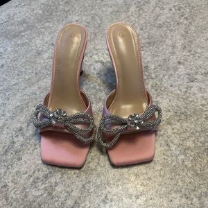 Elegant Pink Bow-Embellished Women's Heels